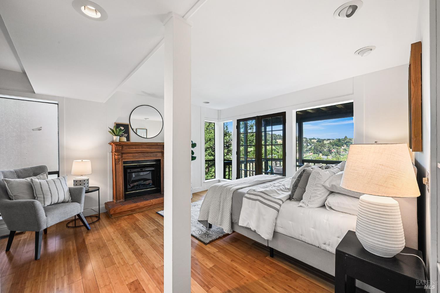 Detail Gallery Image 32 of 61 For 37 Manzanita Rd, Fairfax,  CA 94930 - 3 Beds | 2 Baths