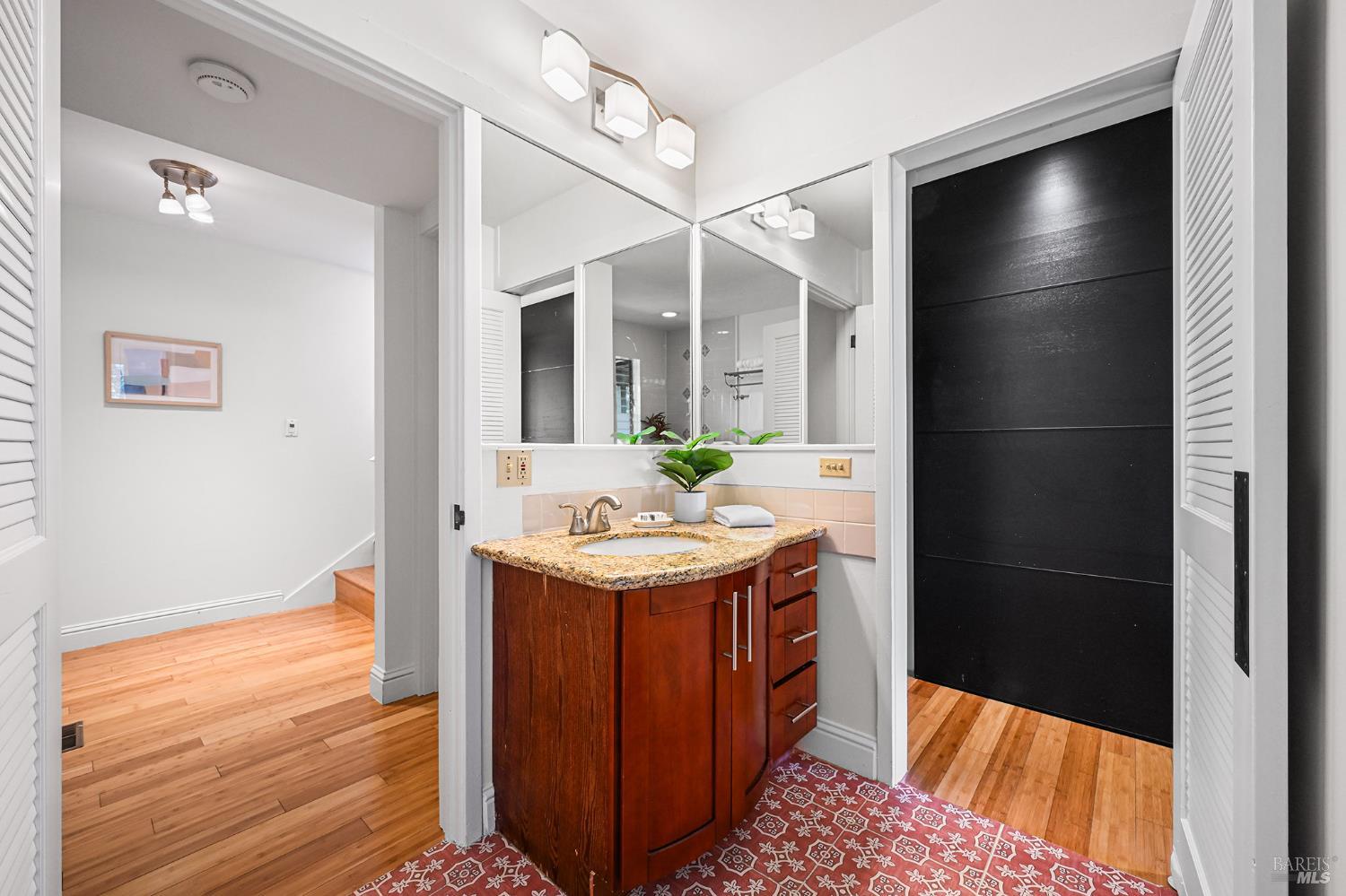 Detail Gallery Image 45 of 61 For 37 Manzanita Rd, Fairfax,  CA 94930 - 3 Beds | 2 Baths