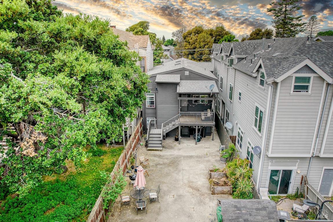 Detail Gallery Image 23 of 42 For 1128 Chester St, Oakland,  CA 94607 - – Beds | – Baths