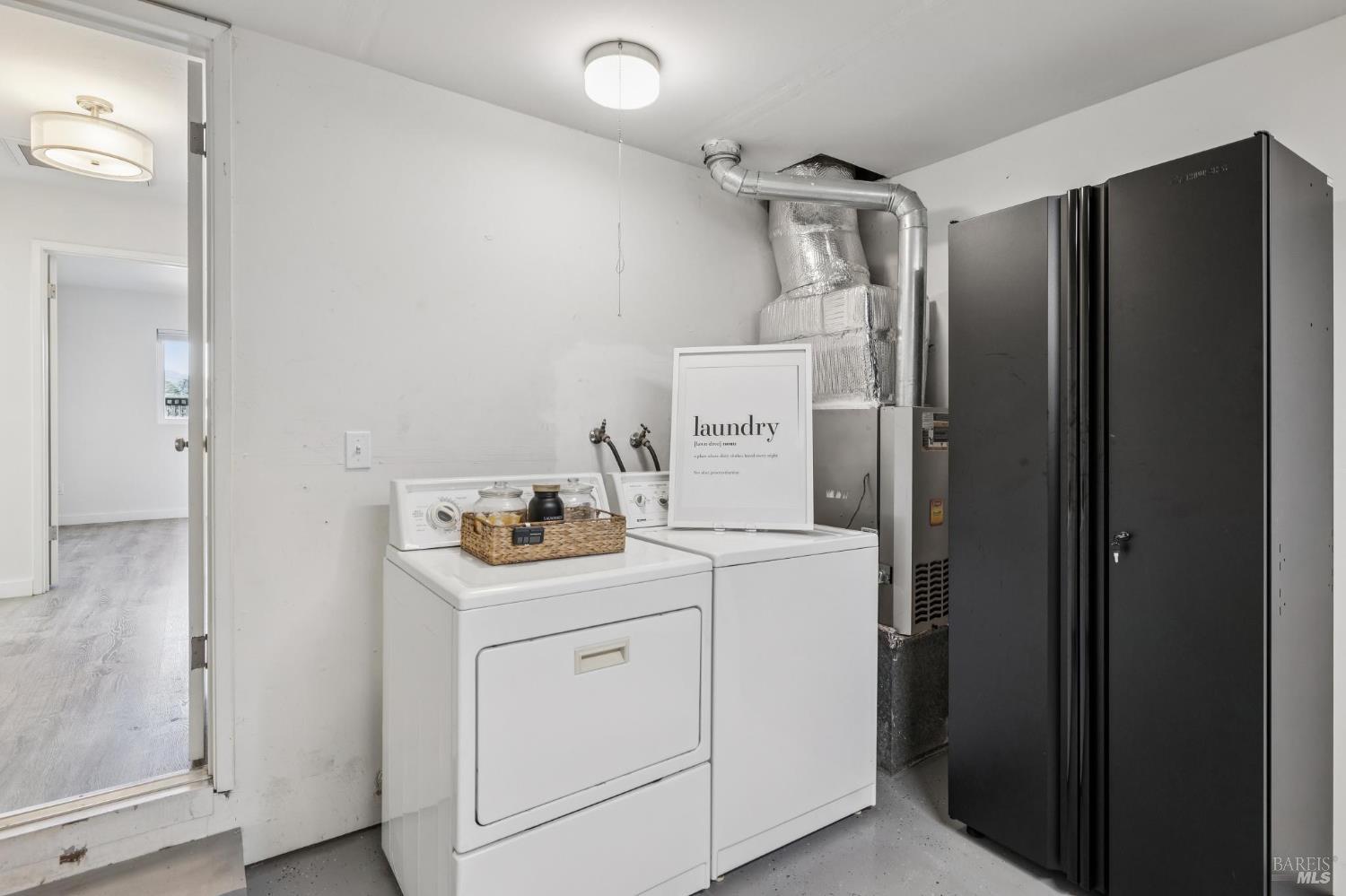 Detail Gallery Image 35 of 39 For 28 Royal Ct, San Rafael,  CA 94901 - 2 Beds | 1 Baths