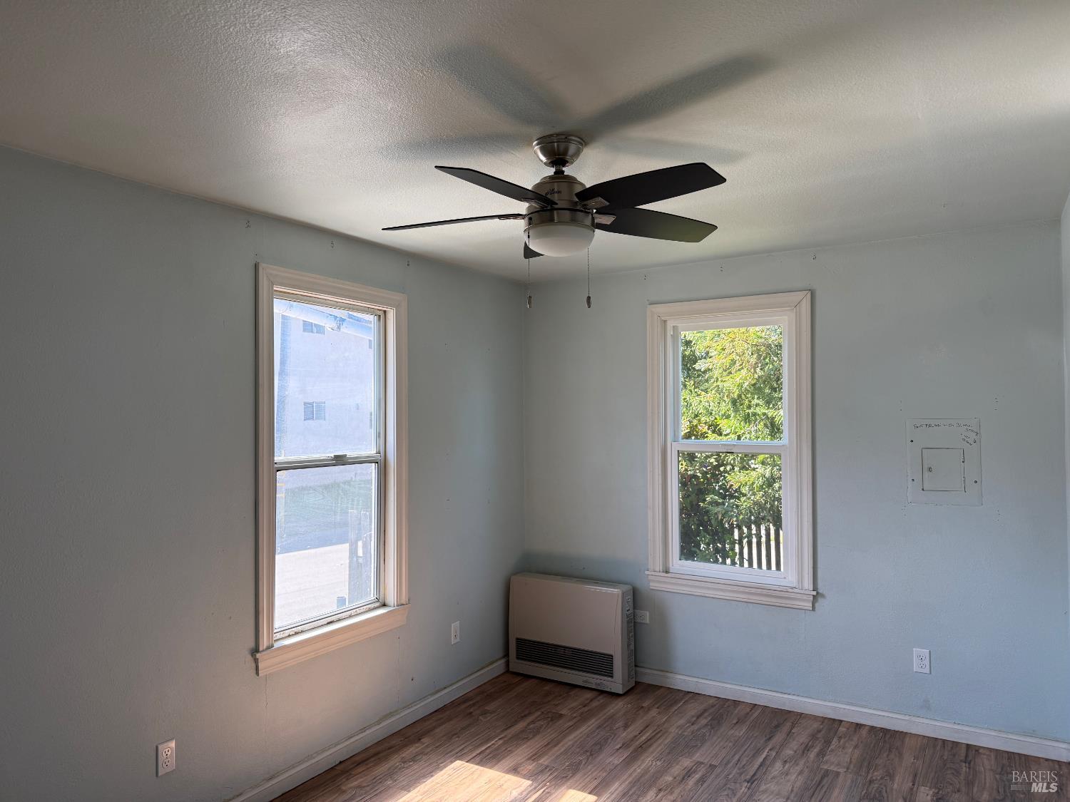 Detail Gallery Image 4 of 10 For 331 S Franklin St, Fort Bragg,  CA 95437 - 2 Beds | 1 Baths