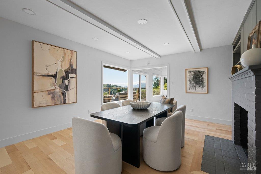 Detail Gallery Image 9 of 29 For 191 Elinor Ave, Mill Valley,  CA 94941 - 4 Beds | 3 Baths