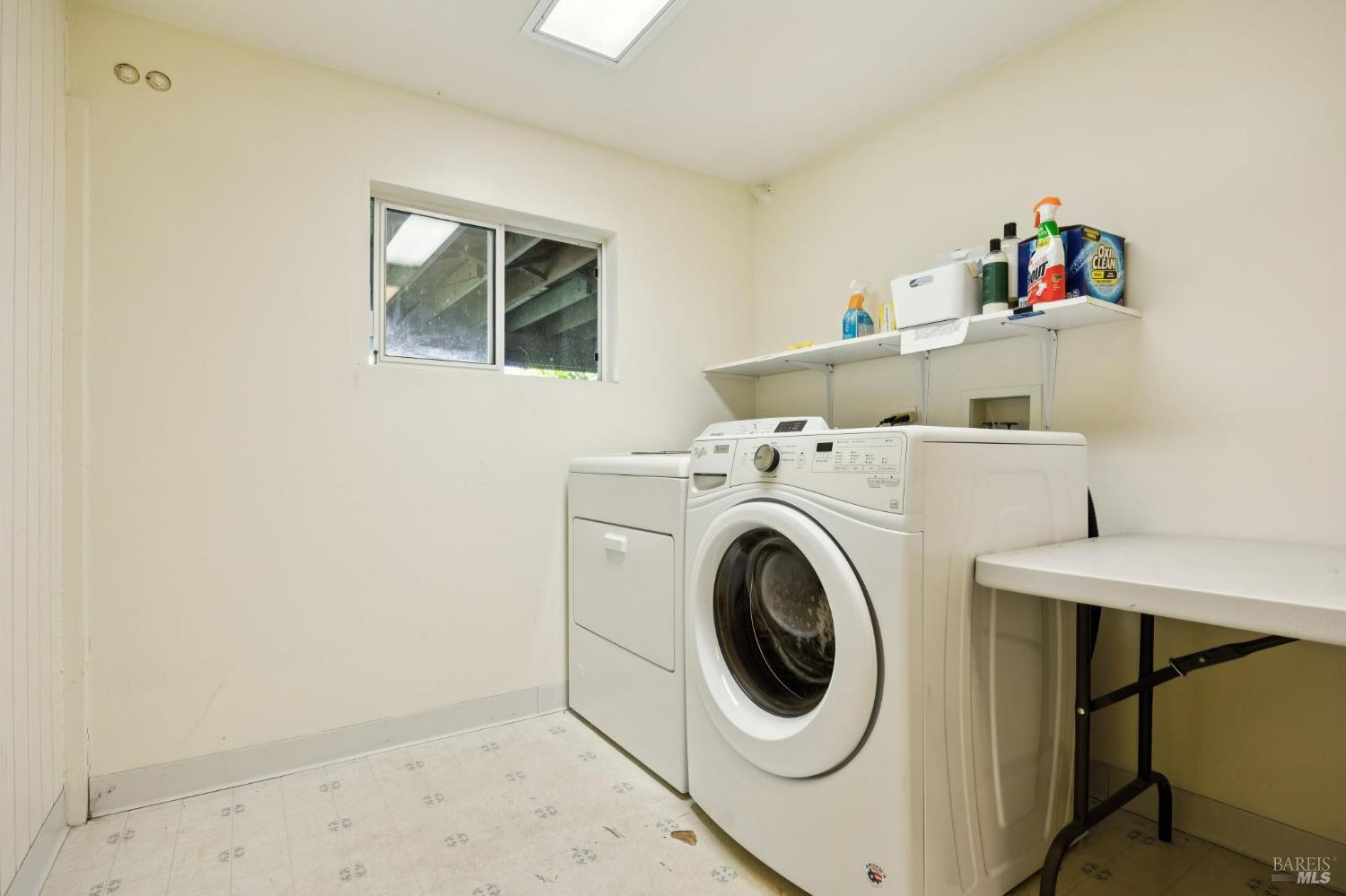 Detail Gallery Image 20 of 23 For 122 Woodward Ave, Sausalito,  CA 94965 - – Beds | – Baths