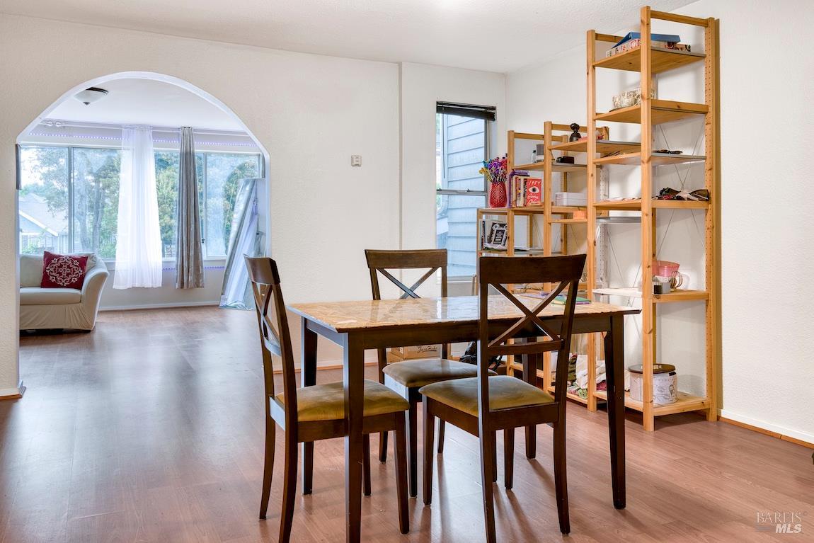 Detail Gallery Image 12 of 42 For 1128 Chester St, Oakland,  CA 94607 - – Beds | – Baths