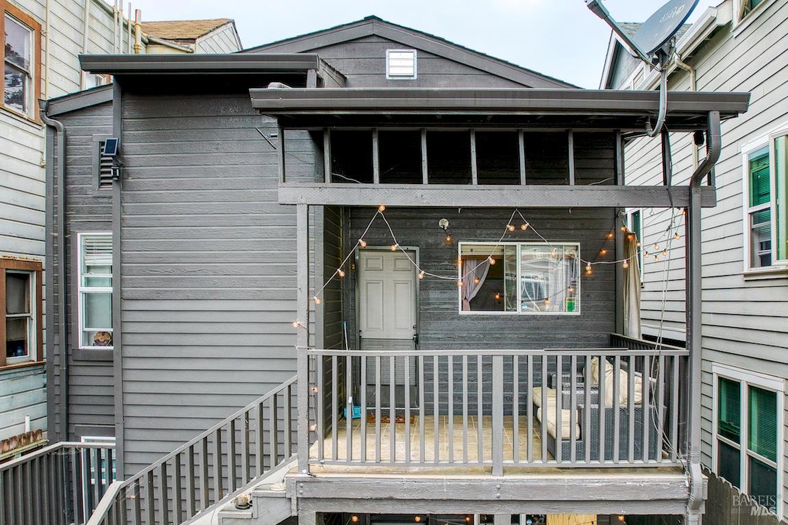 Detail Gallery Image 20 of 42 For 1128 Chester St, Oakland,  CA 94607 - – Beds | – Baths