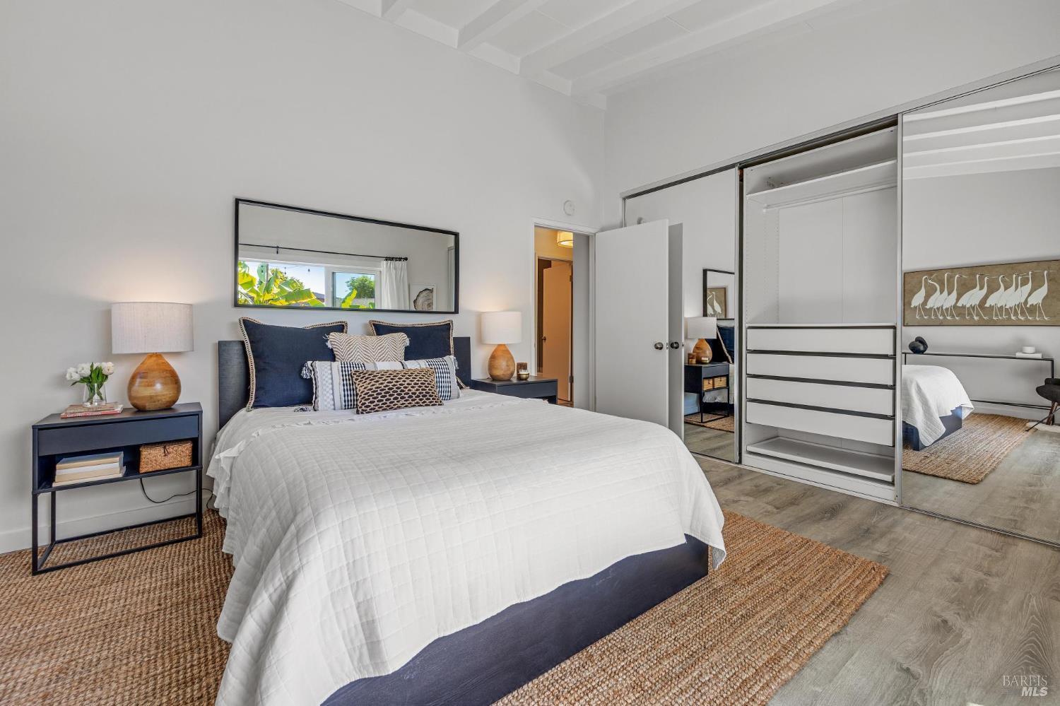 Detail Gallery Image 25 of 39 For 28 Royal Ct, San Rafael,  CA 94901 - 2 Beds | 1 Baths