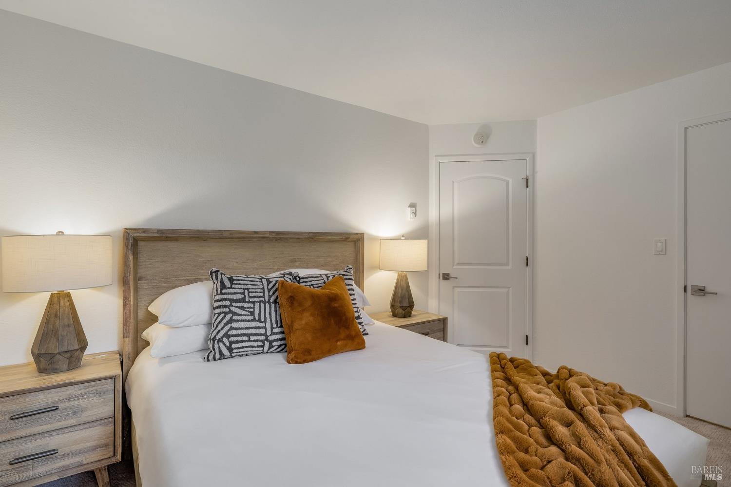 Detail Gallery Image 32 of 55 For 70 Stanford Way, Sausalito,  CA 94965 - 3 Beds | 3 Baths