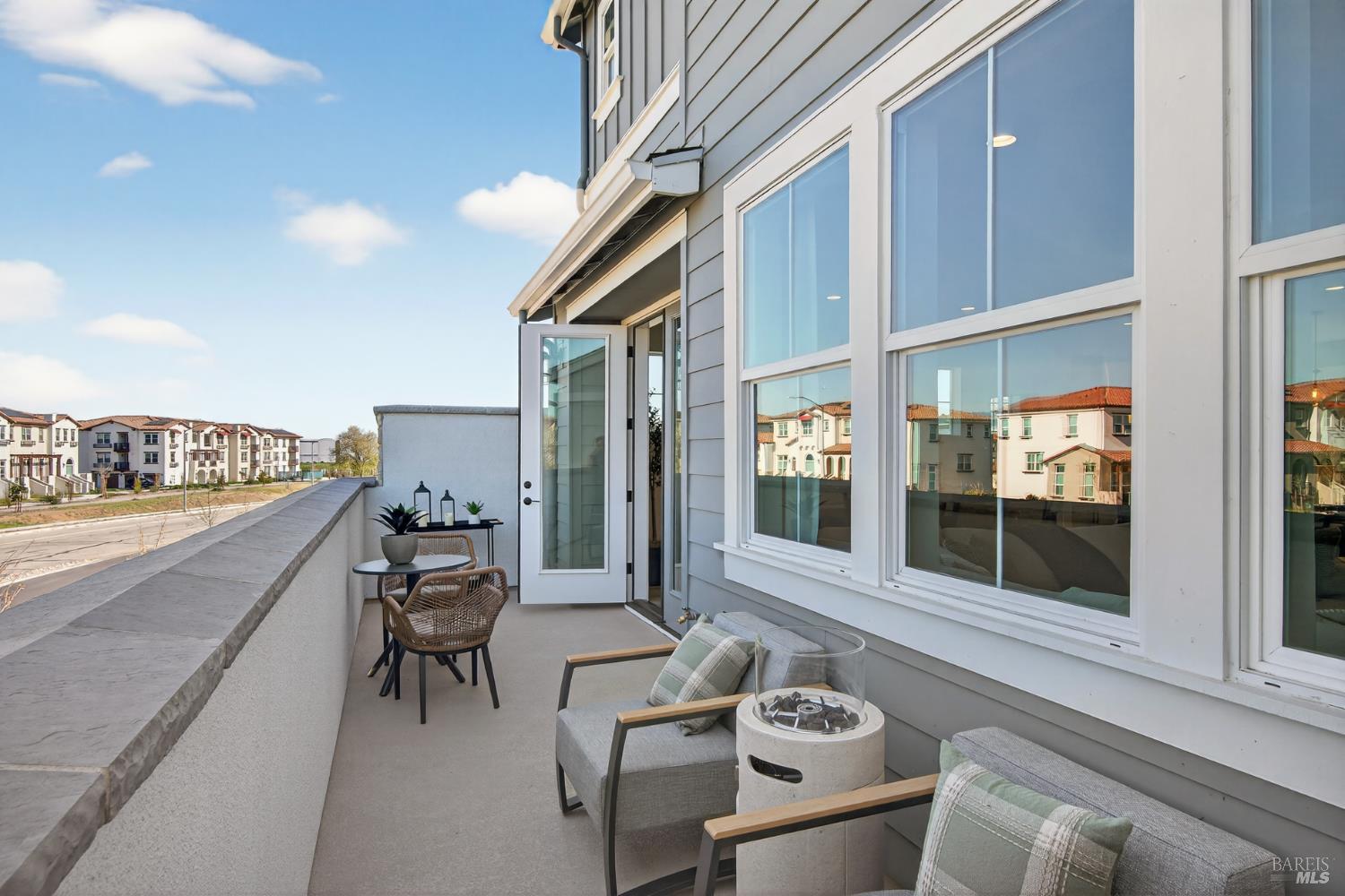 Detail Gallery Image 16 of 18 For 18484 Azul Ln, Morgan Hill,  CA 95037 - 4 Beds | 3 Baths