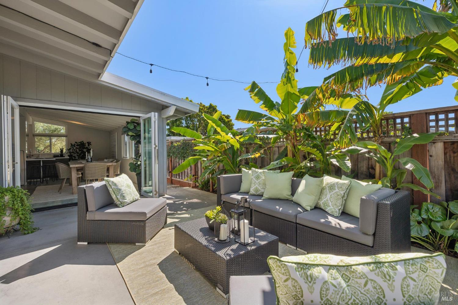 Front Image Thumbnail for BA326026638