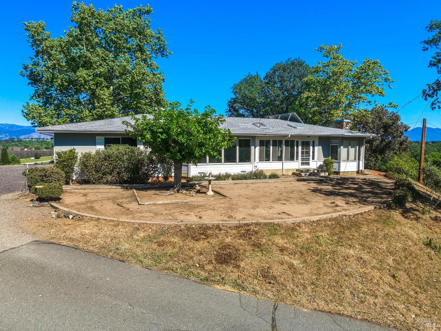 Detail Gallery Image 15 of 66 For 2527 Dessie Dr, Lakeport,  CA 95453 - 4 Beds | 2/1 Baths