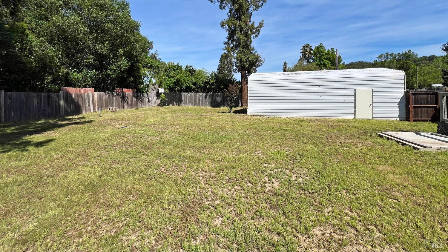 Detail Gallery Image 27 of 28 For 565 Milani Dr, Ukiah,  CA 95482 - 3 Beds | 2 Baths