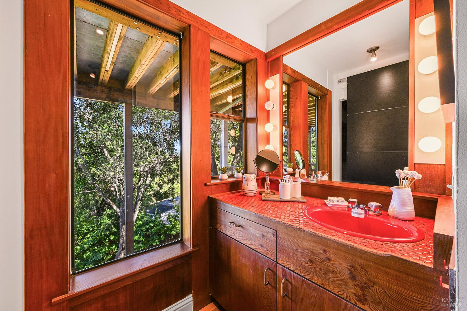 Detail Gallery Image 43 of 61 For 37 Manzanita Rd, Fairfax,  CA 94930 - 3 Beds | 2 Baths