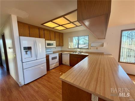 Detail Gallery Image 11 of 27 For 20764 Powder Horn Rd, Hidden Valley Lake,  CA 95467 - 2 Beds | 2 Baths