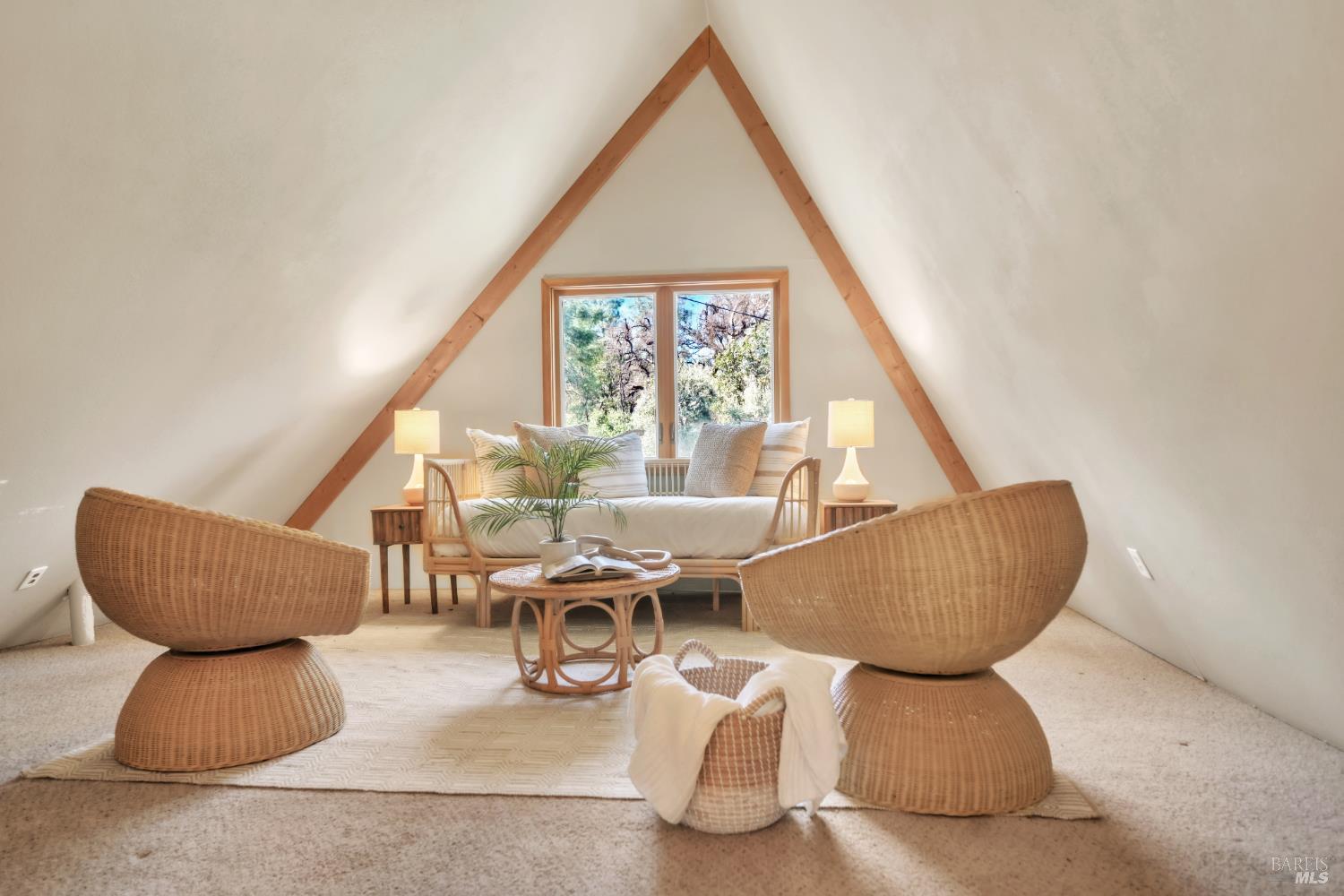 Detail Gallery Image 14 of 50 For 1996 River View Rd, Clearlake Oaks,  CA 95423 - 2 Beds | 1 Baths