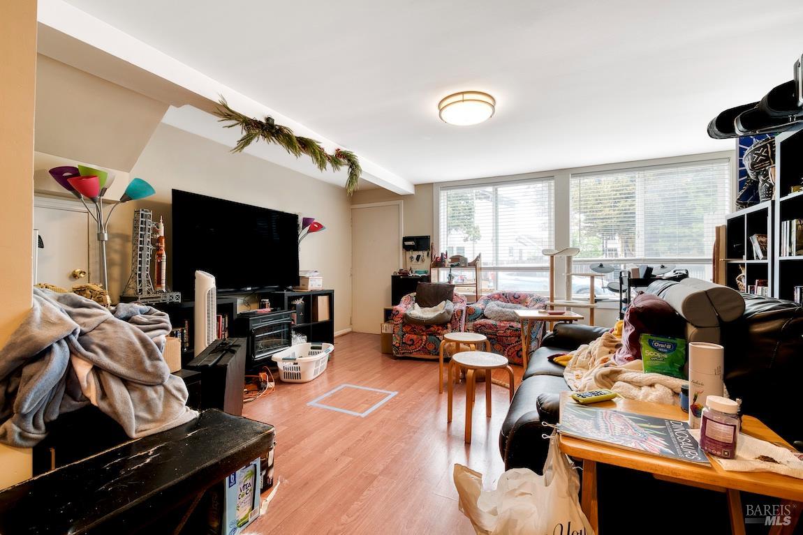 Detail Gallery Image 28 of 42 For 1128 Chester St, Oakland,  CA 94607 - – Beds | – Baths