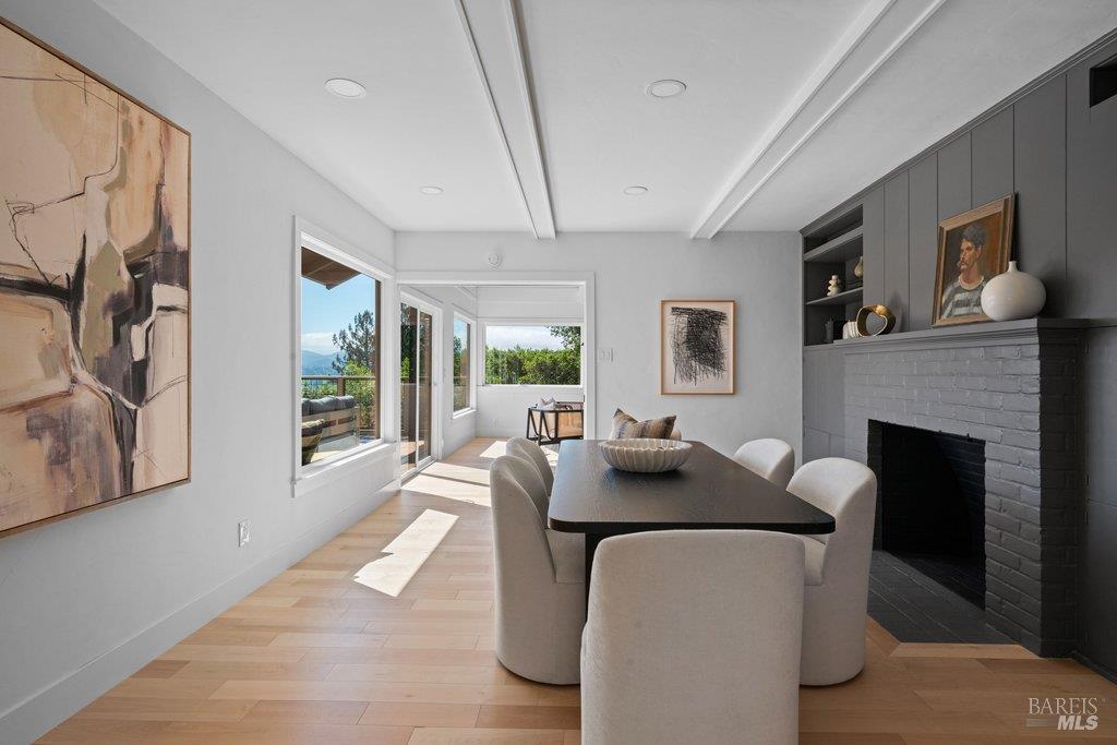 Detail Gallery Image 8 of 29 For 191 Elinor Ave, Mill Valley,  CA 94941 - 4 Beds | 3 Baths