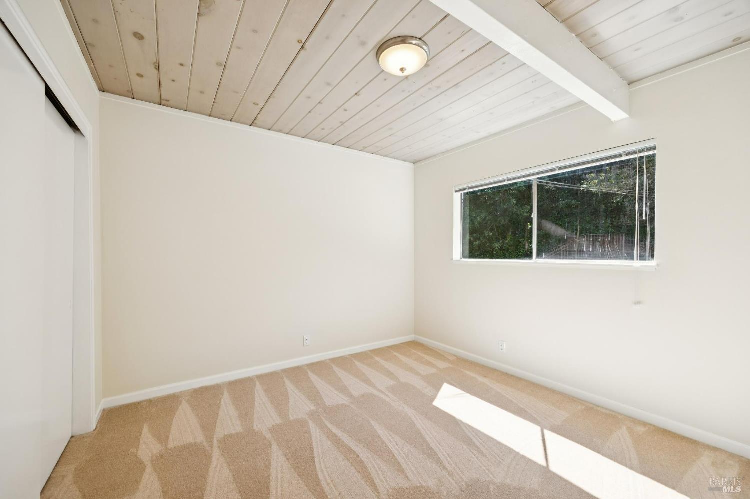 Detail Gallery Image 11 of 23 For 122 Woodward Ave, Sausalito,  CA 94965 - – Beds | – Baths