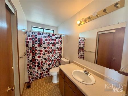 Detail Gallery Image 16 of 27 For 20764 Powder Horn Rd, Hidden Valley Lake,  CA 95467 - 2 Beds | 2 Baths