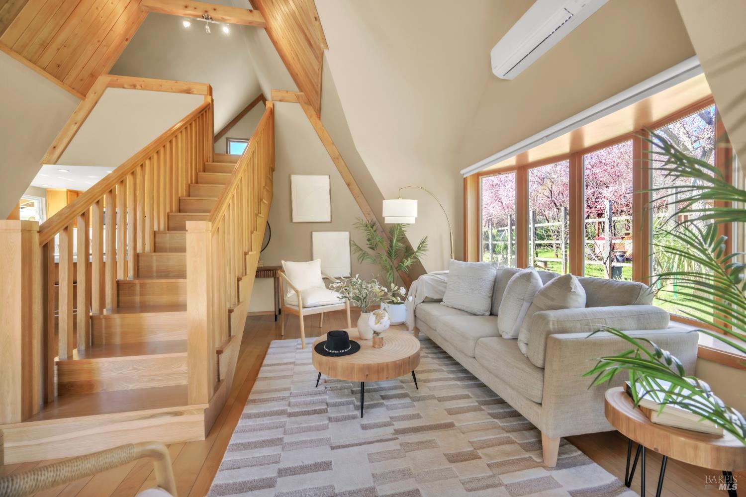 Detail Gallery Image 12 of 50 For 1996 River View Rd, Clearlake Oaks,  CA 95423 - 2 Beds | 1 Baths