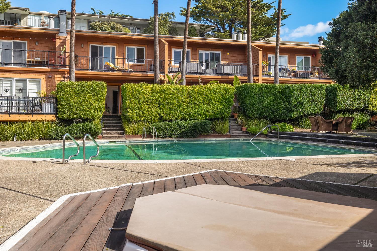 Detail Gallery Image 49 of 55 For 70 Stanford Way, Sausalito,  CA 94965 - 3 Beds | 3 Baths