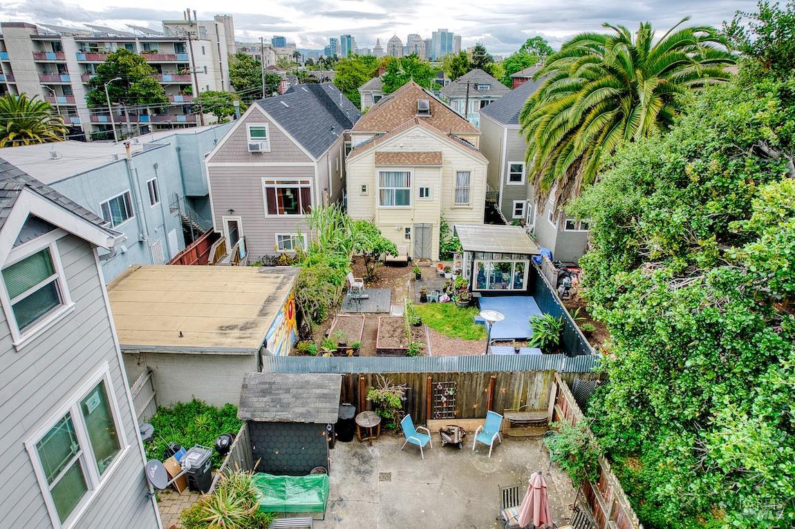 Detail Gallery Image 19 of 42 For 1128 Chester St, Oakland,  CA 94607 - – Beds | – Baths