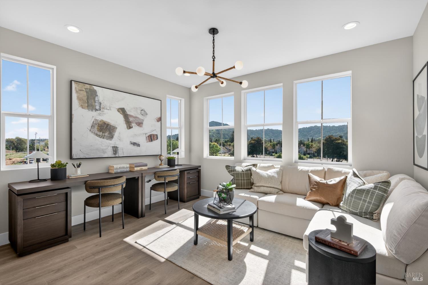 Detail Gallery Image 5 of 18 For 18484 Azul Ln, Morgan Hill,  CA 95037 - 4 Beds | 3 Baths