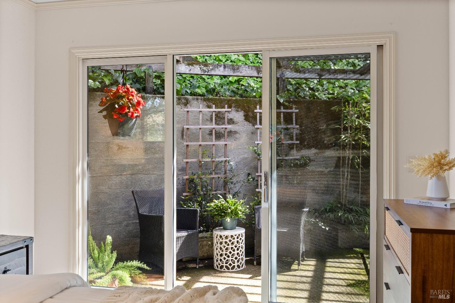 Detail Gallery Image 34 of 50 For 159 Terrace Ave, San Rafael,  CA 94901 - 3 Beds | 2 Baths