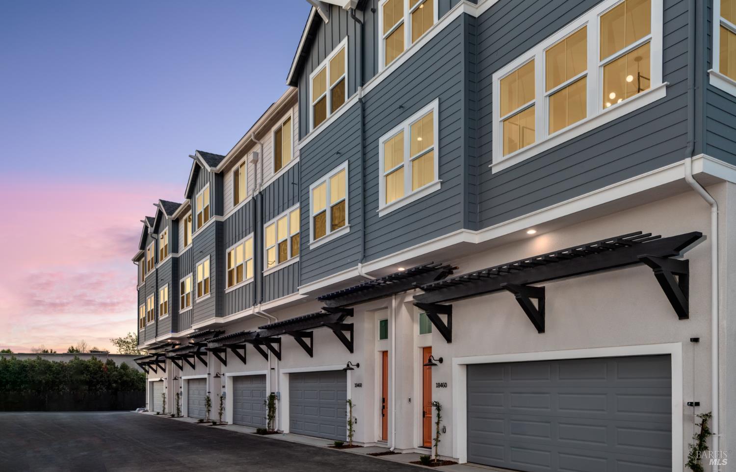 Detail Gallery Image 17 of 18 For 18484 Azul Ln, Morgan Hill,  CA 95037 - 4 Beds | 3 Baths