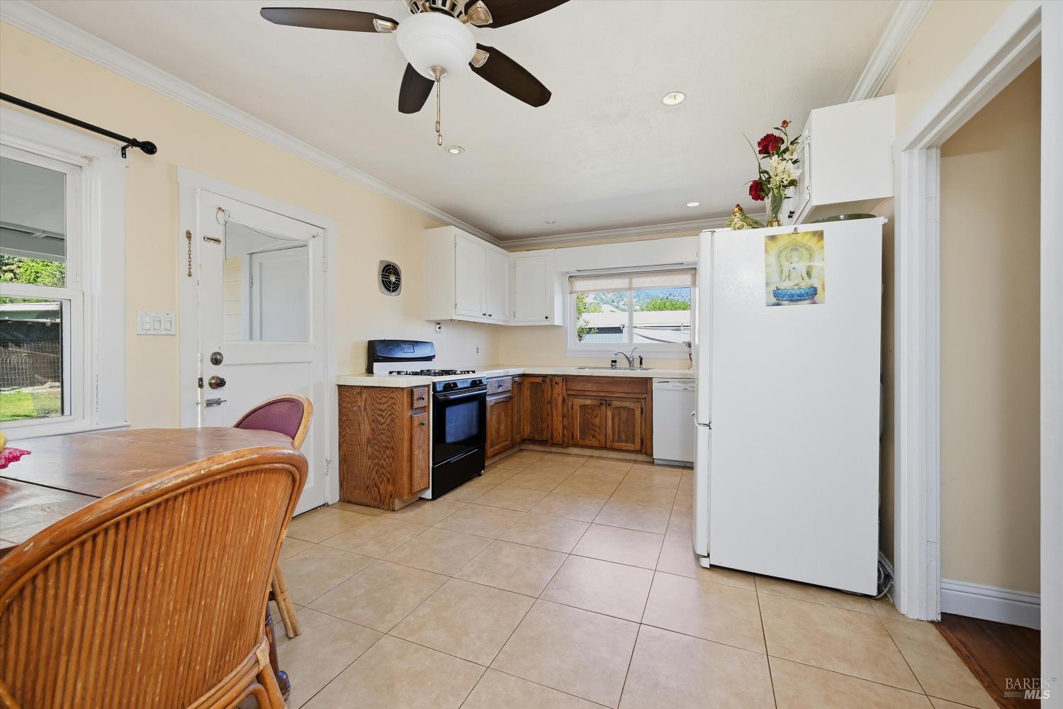 Detail Gallery Image 9 of 27 For 3440 Beach Pass, Nice,  CA 95464 - 2 Beds | 1 Baths