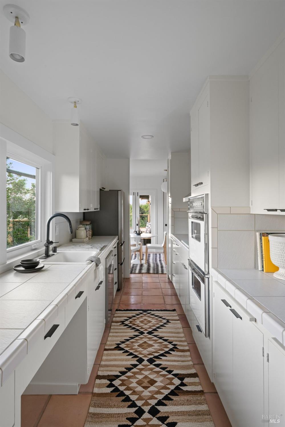 Detail Gallery Image 11 of 29 For 191 Elinor Ave, Mill Valley,  CA 94941 - 4 Beds | 3 Baths