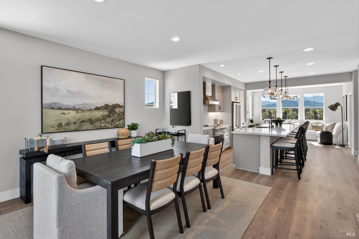 Detail Gallery Image 6 of 18 For 18484 Azul Ln, Morgan Hill,  CA 95037 - 4 Beds | 3 Baths