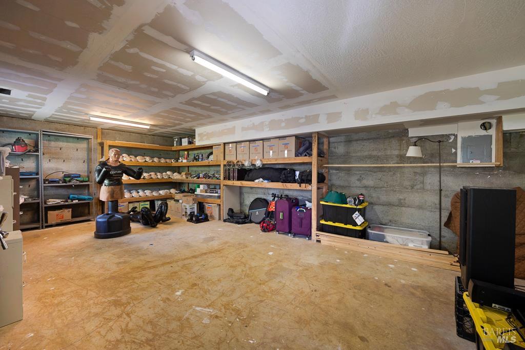 Detail Gallery Image 63 of 82 For 37275 Glennen Dr, Gualala,  CA 95445 - 3 Beds | 3 Baths