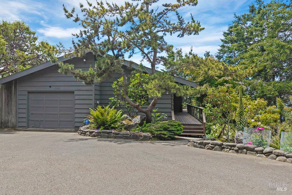 Detail Gallery Image 8 of 82 For 37275 Glennen Dr, Gualala,  CA 95445 - 3 Beds | 3 Baths