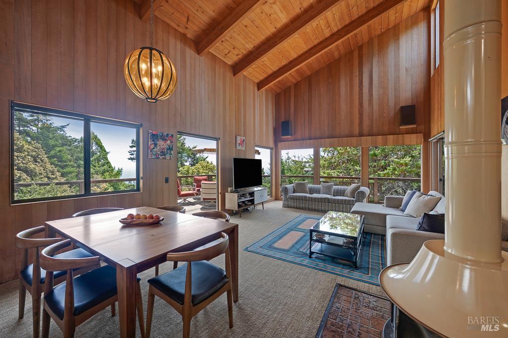 Detail Gallery Image 22 of 82 For 37275 Glennen Dr, Gualala,  CA 95445 - 3 Beds | 3 Baths