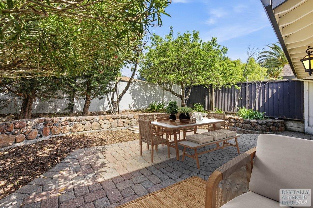 Detail Gallery Image 49 of 66 For 6 Village Ct, San Rafael,  CA 94903 - 2 Beds | 2 Baths