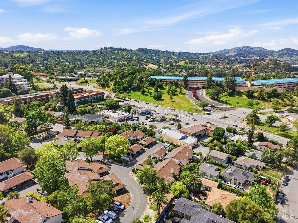 Detail Gallery Image 61 of 66 For 6 Village Ct, San Rafael,  CA 94903 - 2 Beds | 2 Baths