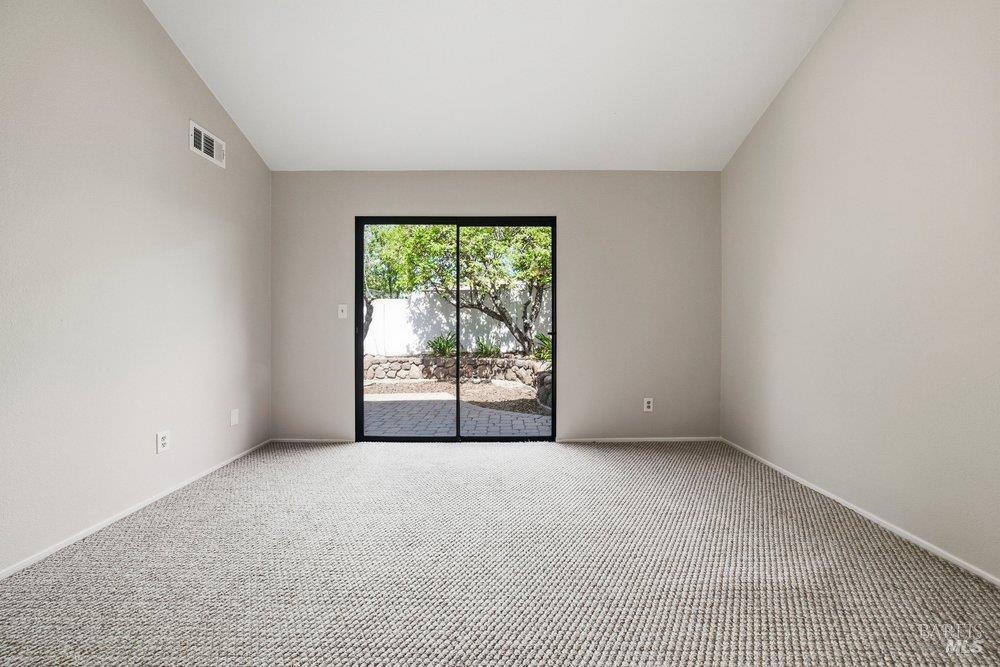 Detail Gallery Image 29 of 66 For 6 Village Ct, San Rafael,  CA 94903 - 2 Beds | 2 Baths