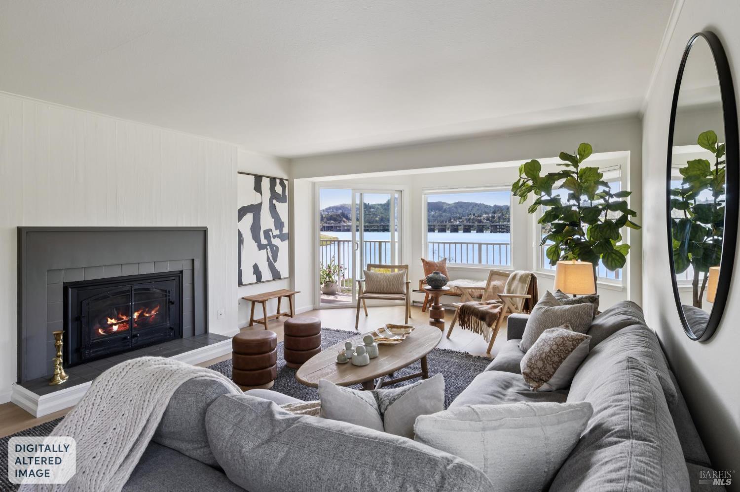 Detail Gallery Image 6 of 49 For 160 Seminary Dr 1e,  Mill Valley,  CA 94941 - 3 Beds | 2 Baths