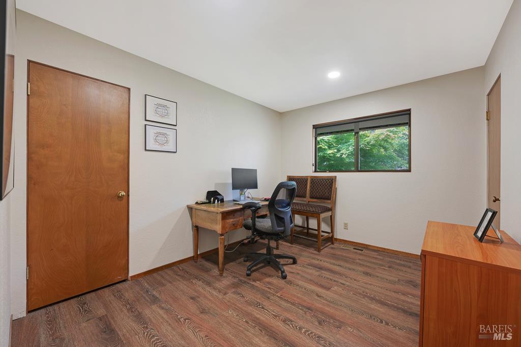 Detail Gallery Image 49 of 82 For 37275 Glennen Dr, Gualala,  CA 95445 - 3 Beds | 3 Baths