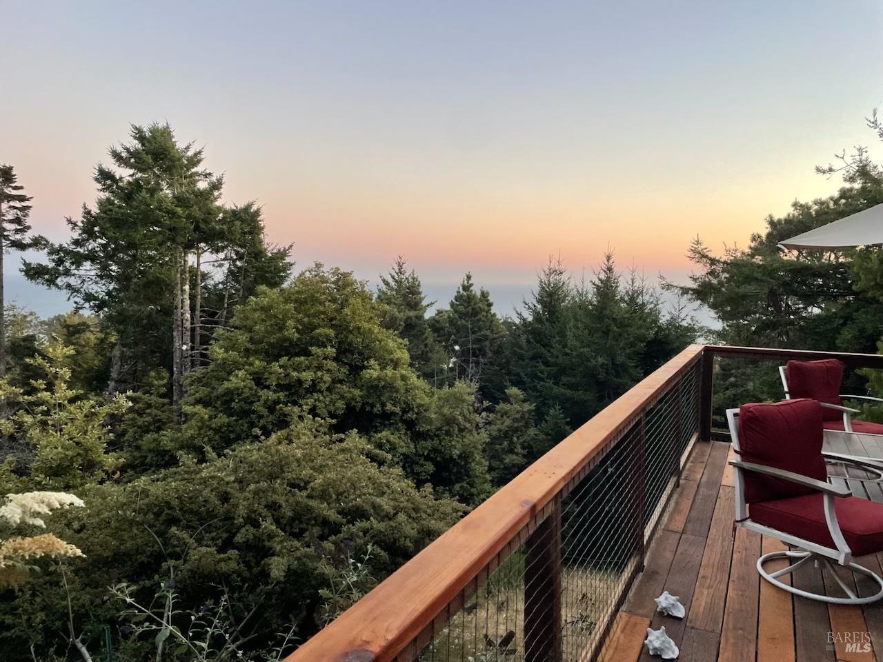 Detail Gallery Image 14 of 82 For 37275 Glennen Dr, Gualala,  CA 95445 - 3 Beds | 3 Baths