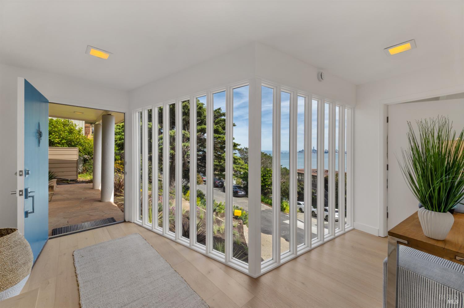 Detail Gallery Image 8 of 60 For 1 Atwood Ave, Sausalito,  CA 94965 - 4 Beds | 3 Baths