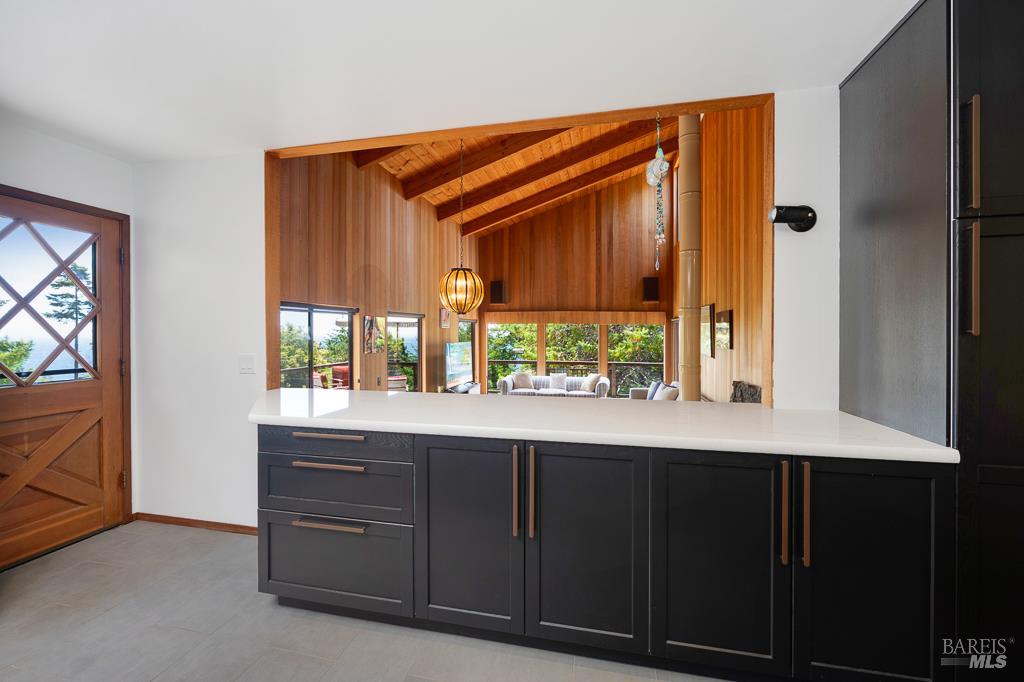 Detail Gallery Image 30 of 82 For 37275 Glennen Dr, Gualala,  CA 95445 - 3 Beds | 3 Baths