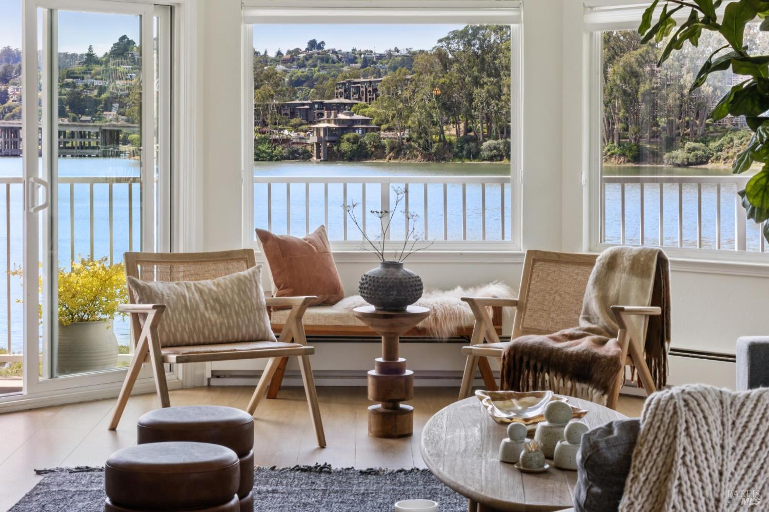 160 Seminary Drive #1E photo 2