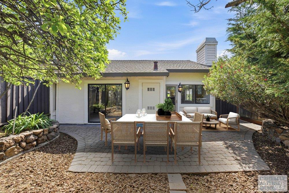 Detail Gallery Image 47 of 66 For 6 Village Ct, San Rafael,  CA 94903 - 2 Beds | 2 Baths