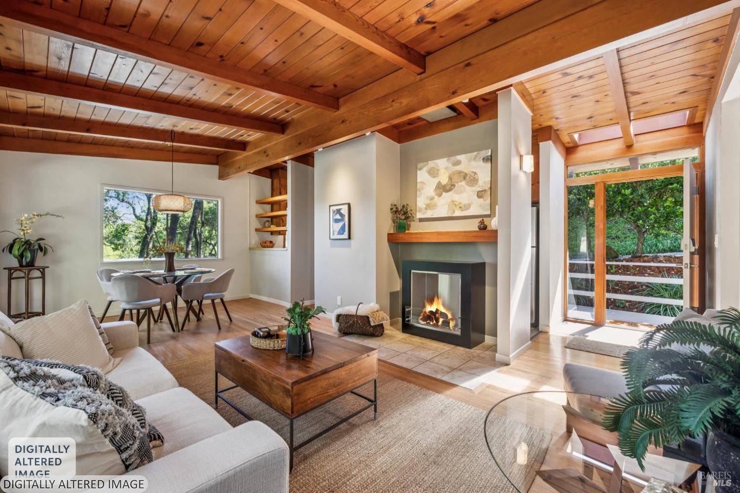 Detail Gallery Image 4 of 29 For 215 Bungalow Ave, San Rafael,  CA 94901 - 3 Beds | 2 Baths