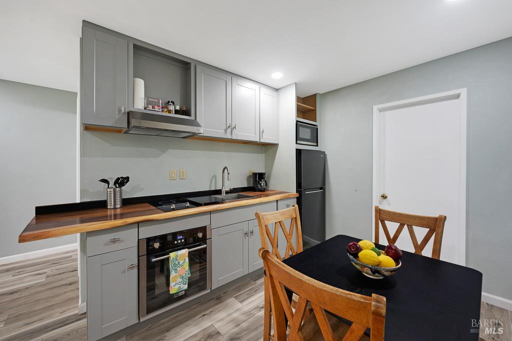 Detail Gallery Image 60 of 82 For 37275 Glennen Dr, Gualala,  CA 95445 - 3 Beds | 3 Baths