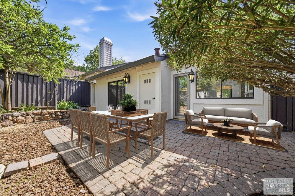 Detail Gallery Image 53 of 66 For 6 Village Ct, San Rafael,  CA 94903 - 2 Beds | 2 Baths