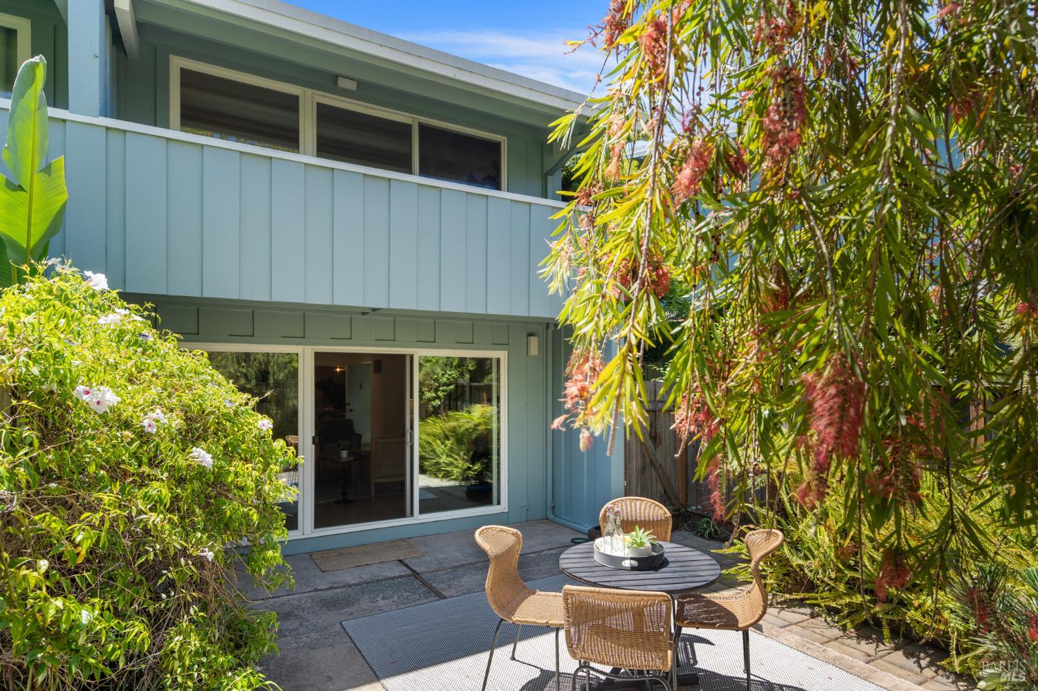 Detail Gallery Image 39 of 41 For 29 Porto Bello Dr, San Rafael,  CA 94901 - 2 Beds | 2/1 Baths