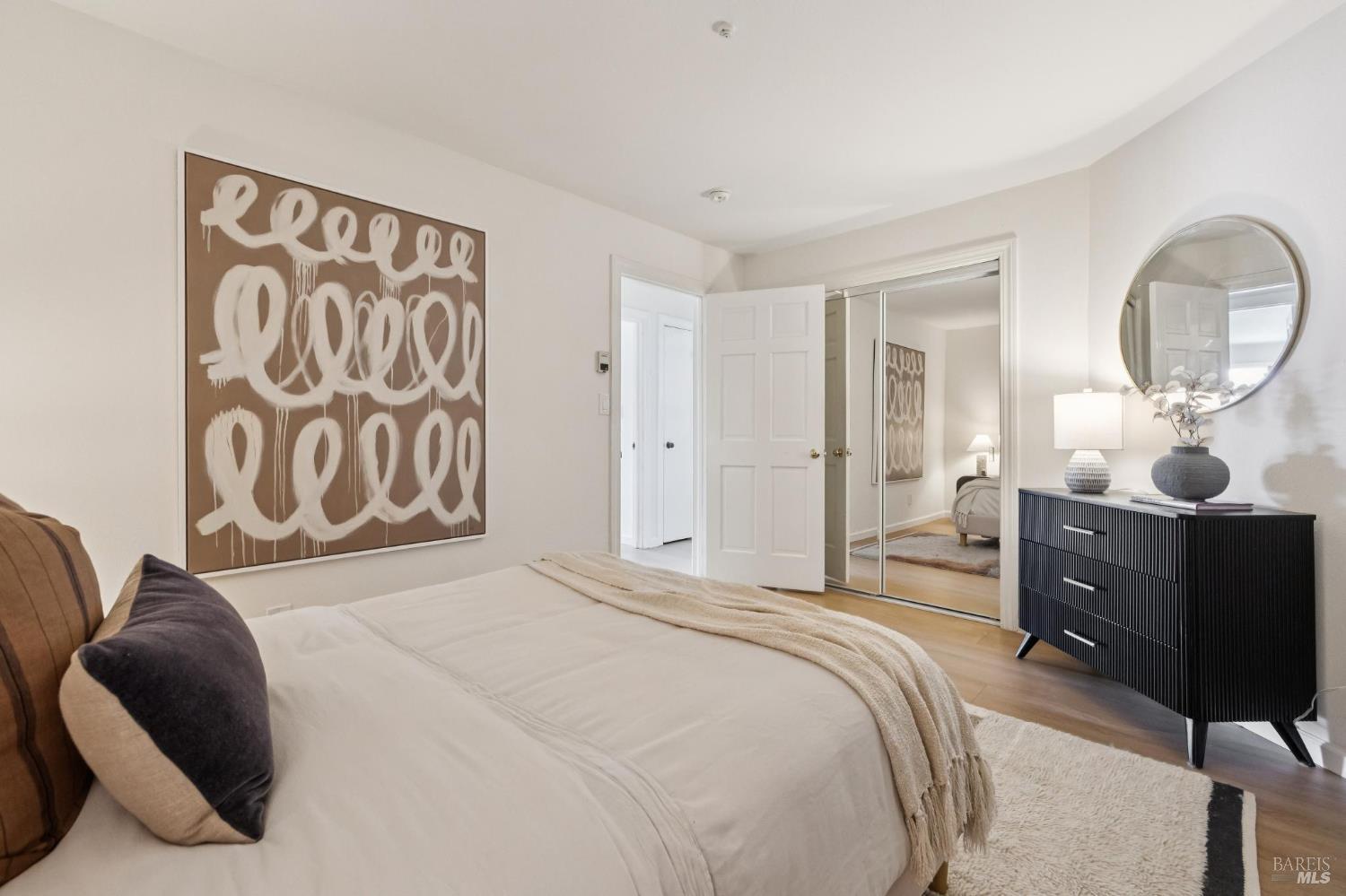 Detail Gallery Image 32 of 49 For 160 Seminary Dr 1e,  Mill Valley,  CA 94941 - 3 Beds | 2 Baths