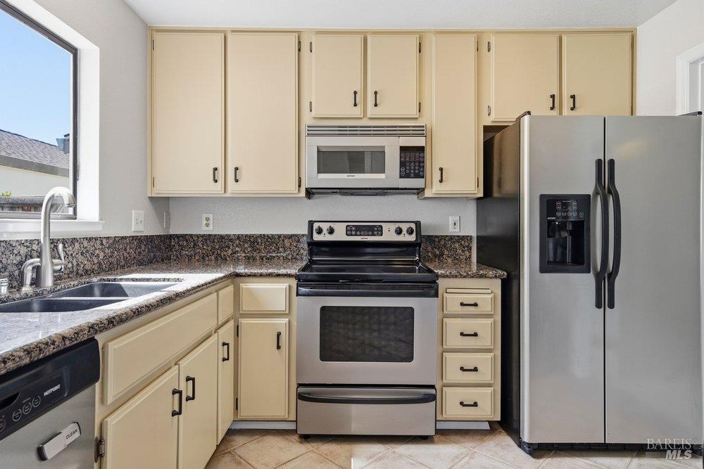 Detail Gallery Image 22 of 66 For 6 Village Ct, San Rafael,  CA 94903 - 2 Beds | 2 Baths